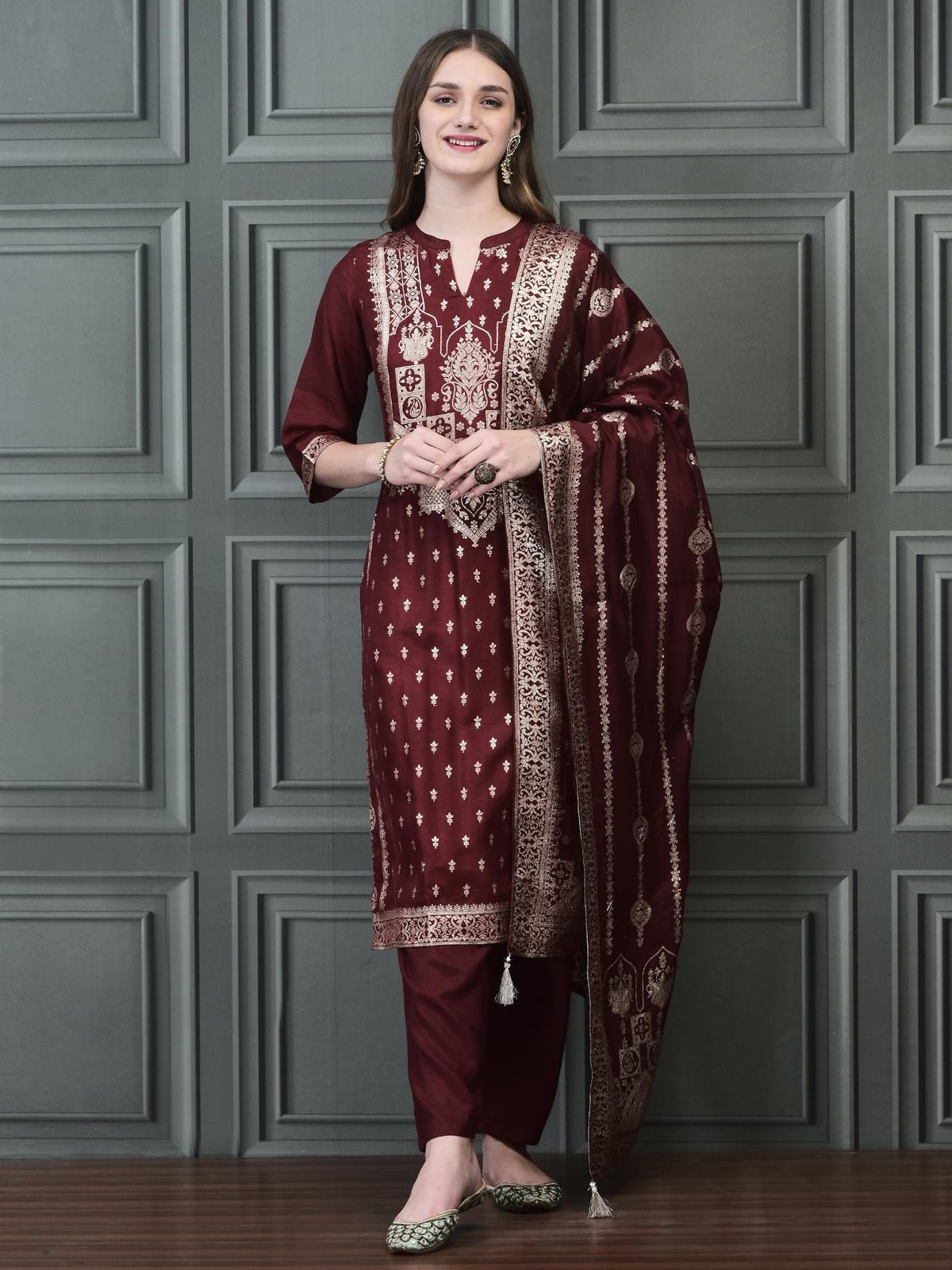 Women Straight Maroon Kurta Comfort Pant Dupatta