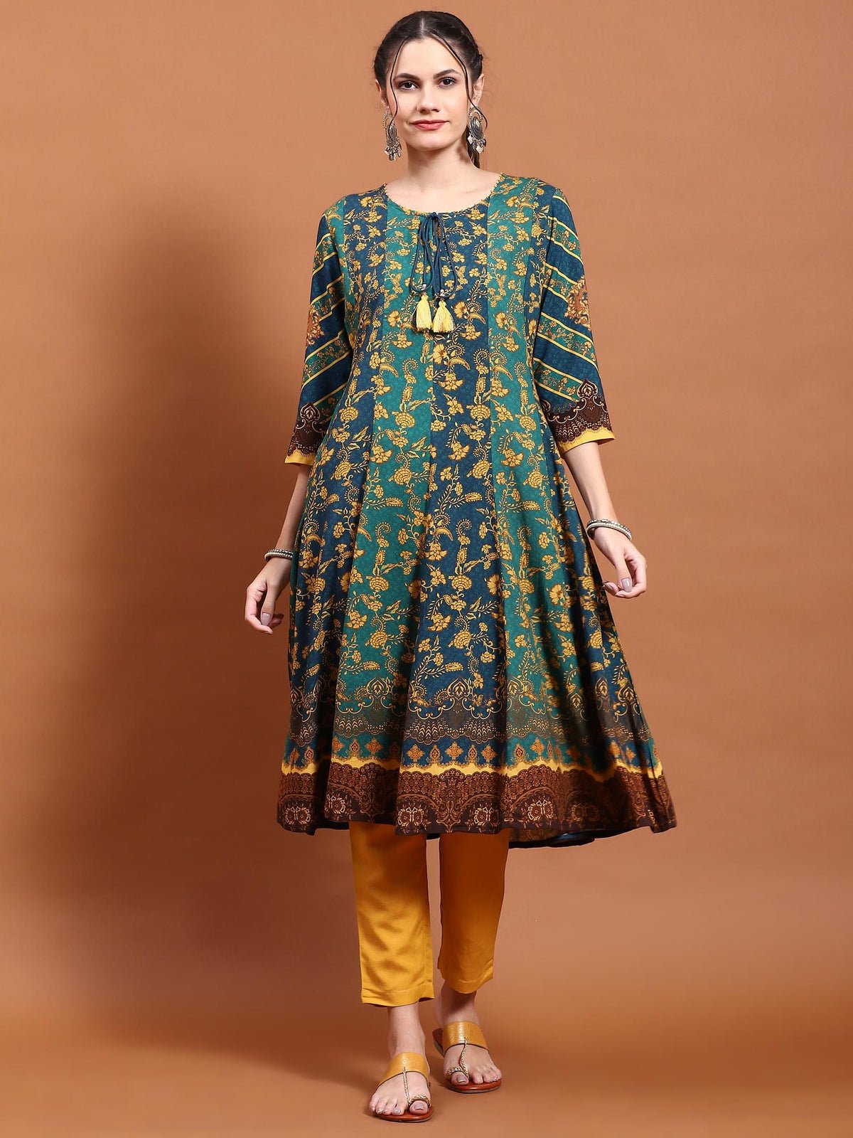 Women Green Floral Print Kurta