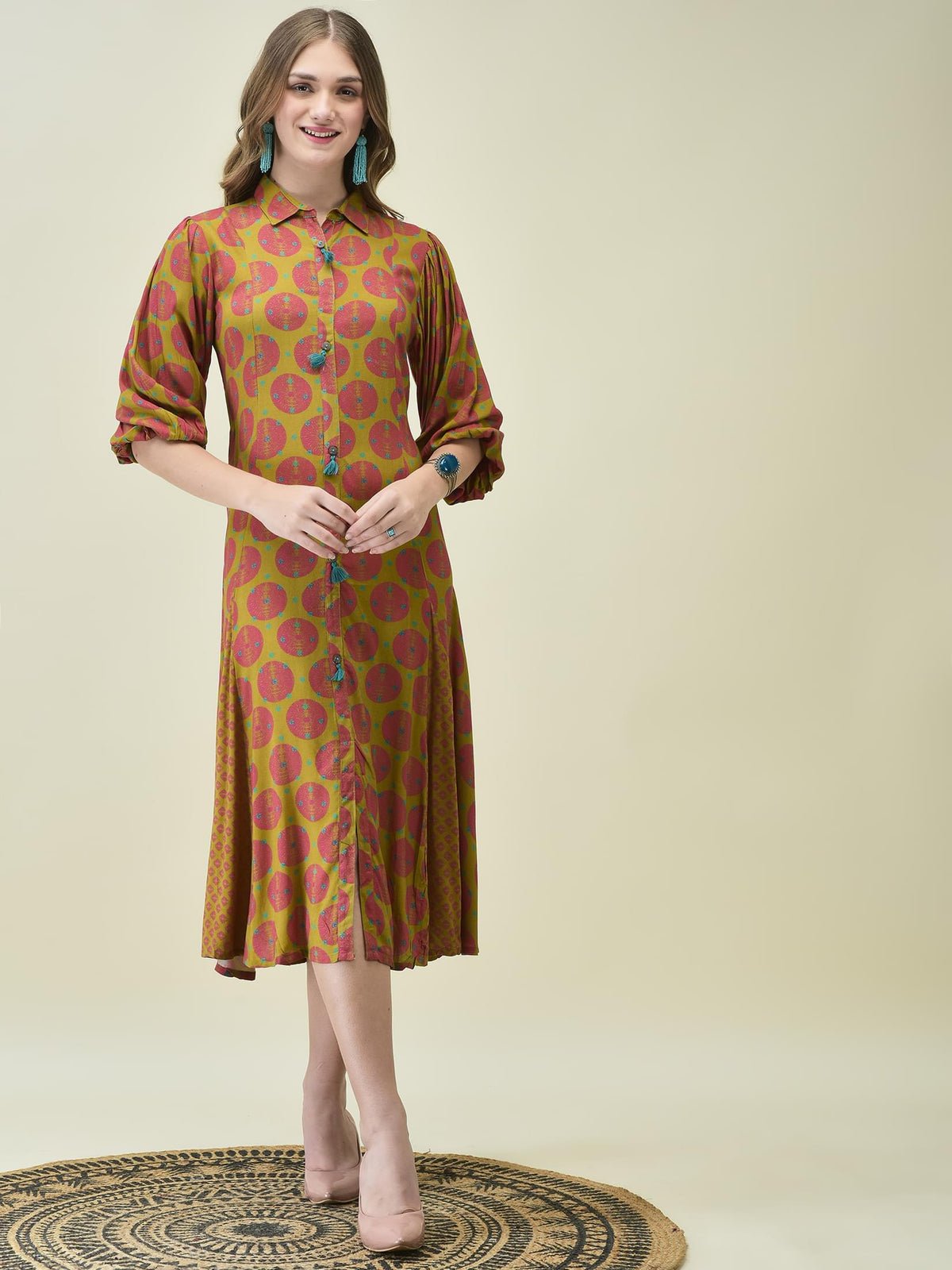 Women Liva Rayon Olive Bandhani Print Dress