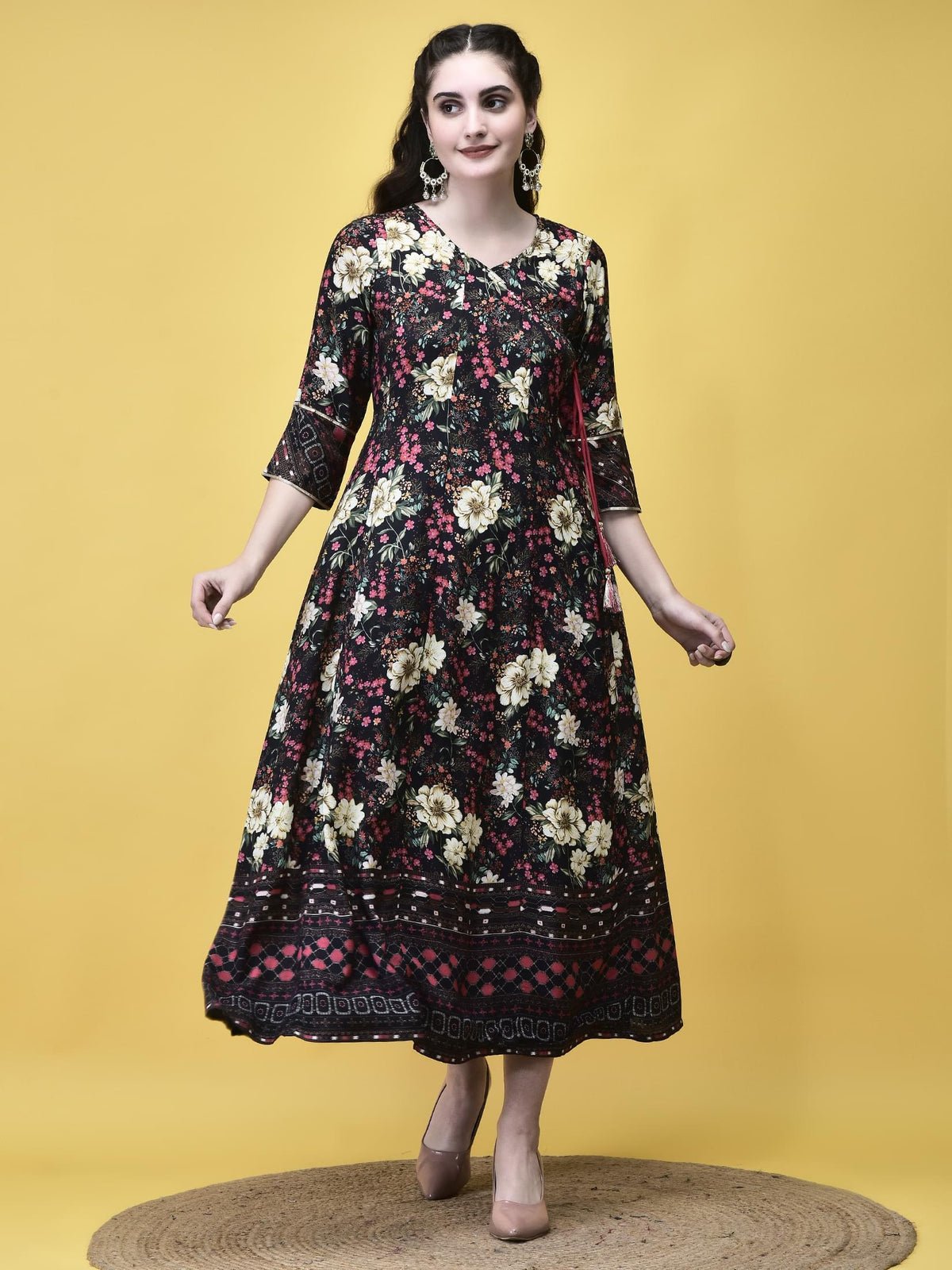 Women Liva Black Floral Print Dress