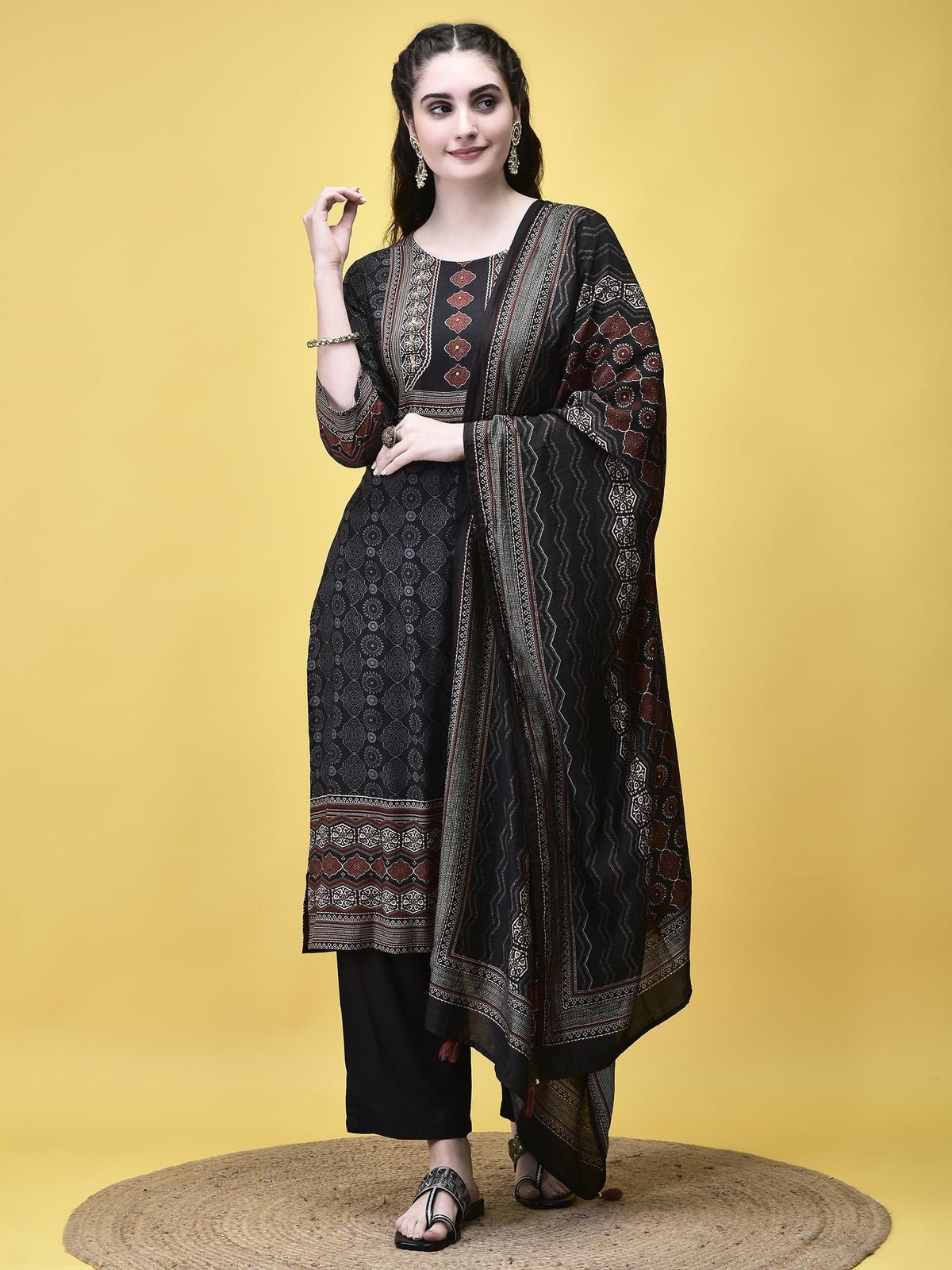 Women Liva Charcoal Grey Ajrakh Print Kurta Comfort Pant Chanderi Dupatta