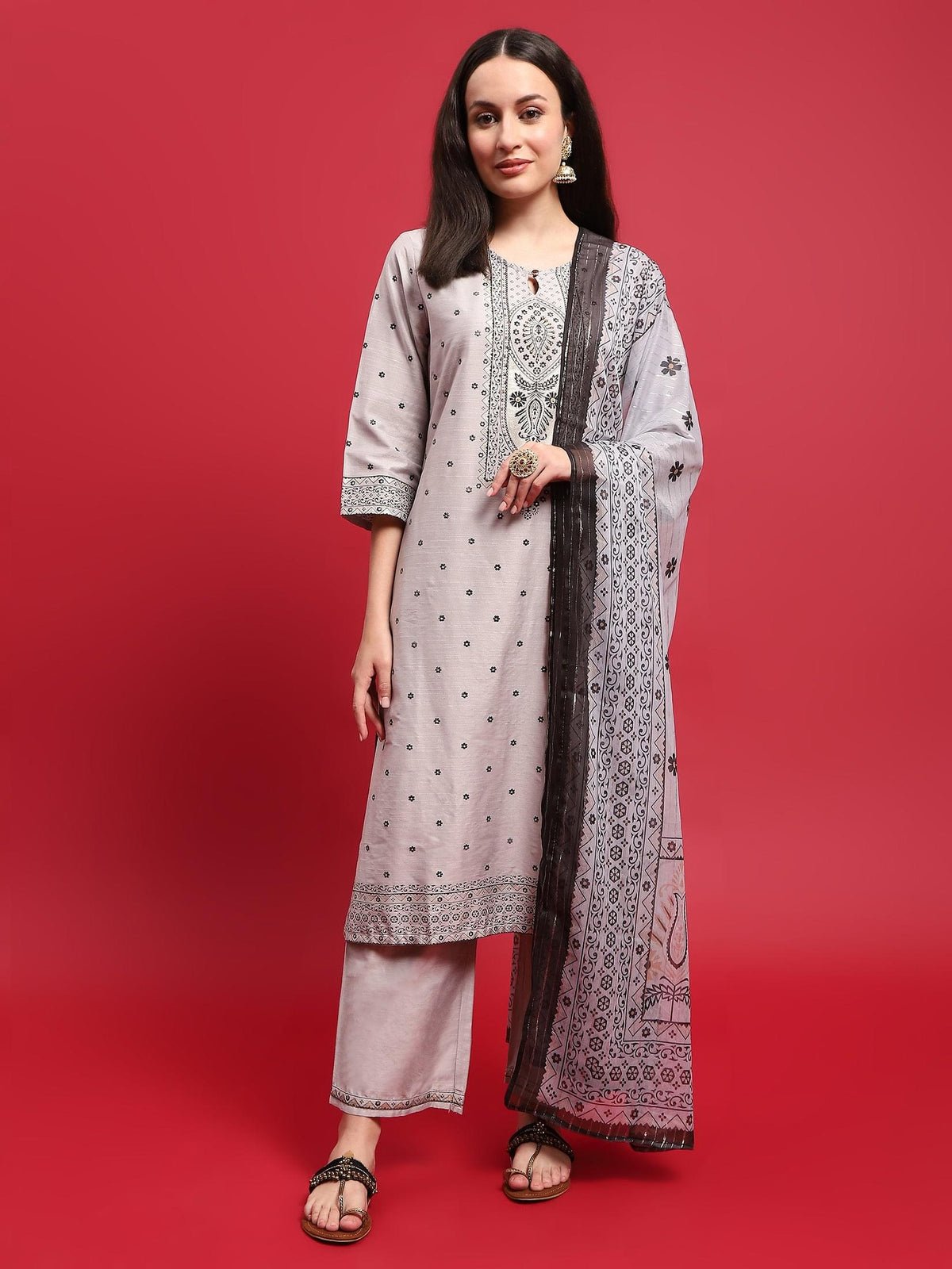 Women Silk Blend Grey Ornamental Print Kurta Comfort Pant Dupatta