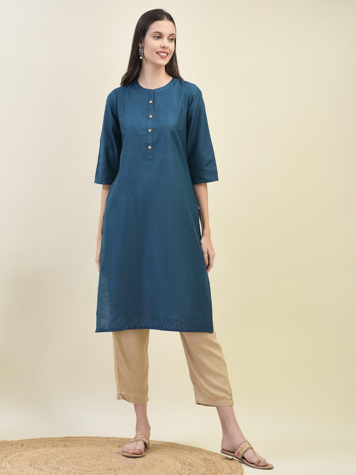 Women Silk Blend Blue Solid Kurta