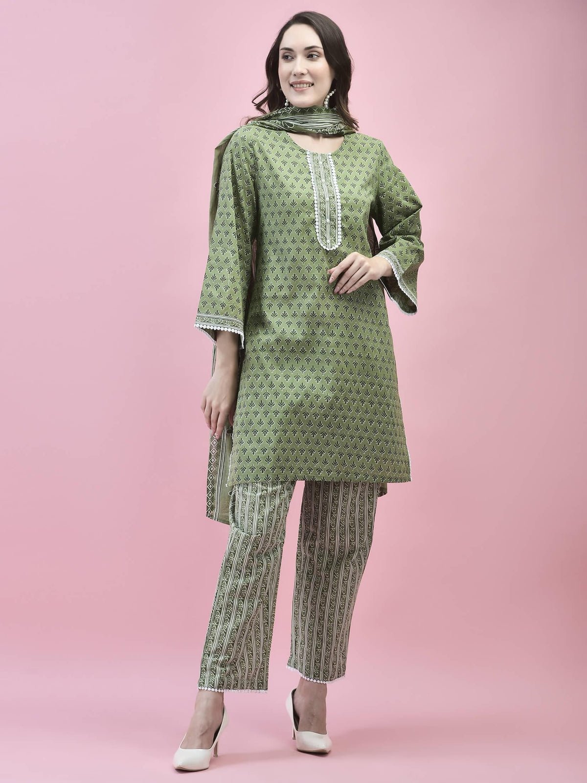 Women Cotton Green Floral Print Kurta Comfort Pant Dupatta