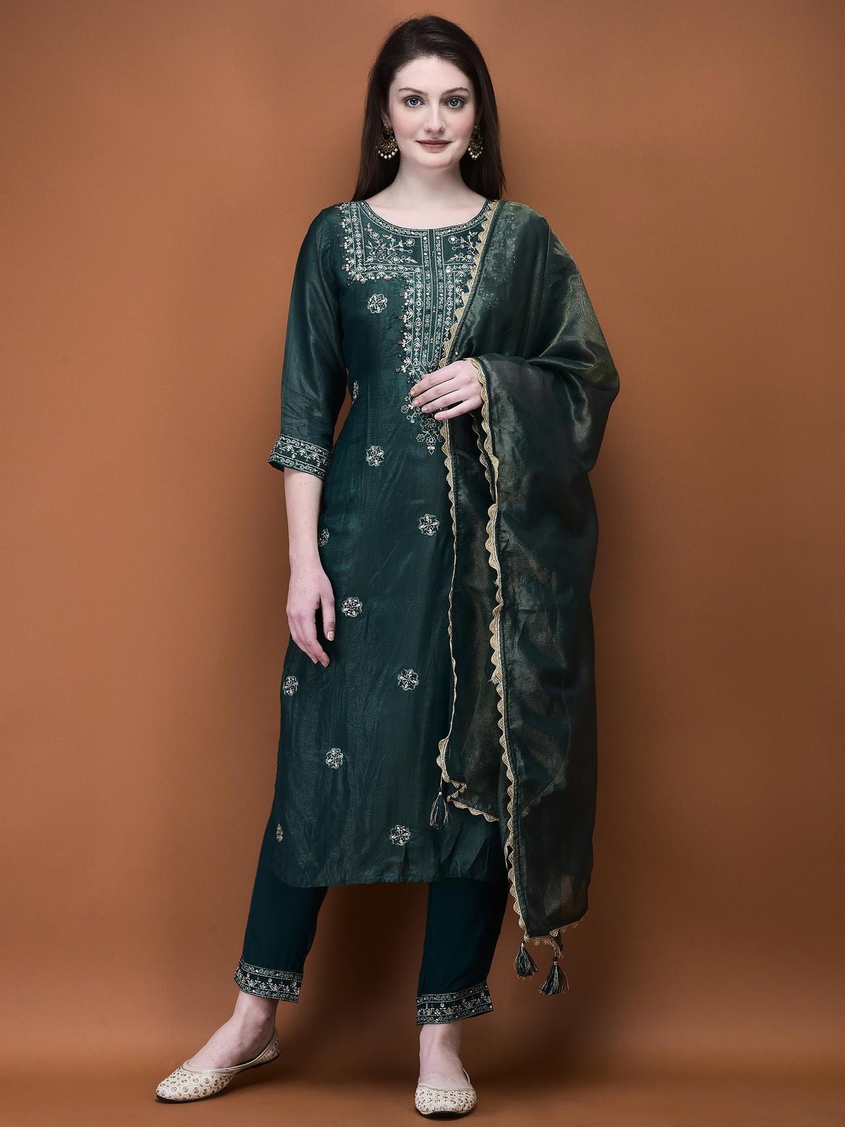 Women Muslin Green Embroidered Kurta Comfort Pant Dupatta